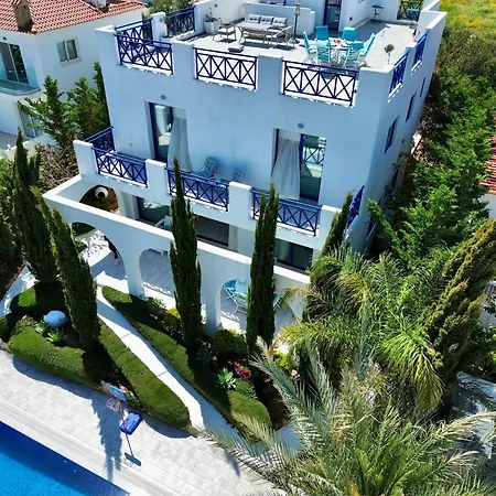 Mykonian Aura Luxury * Protarász